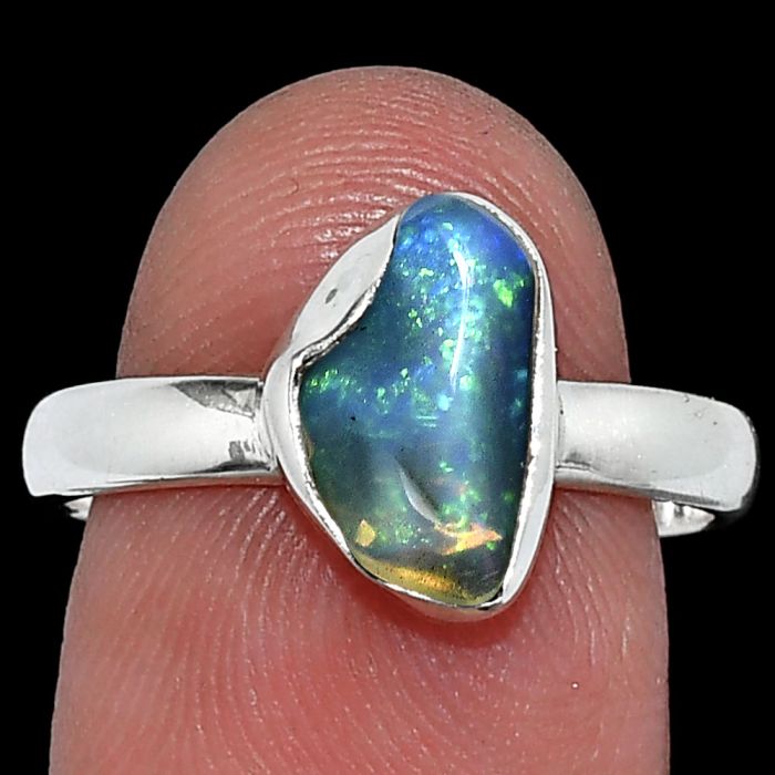 Ethiopian Opal Rough Ring size-8 SDR238740 R-1001, 7x11 mm