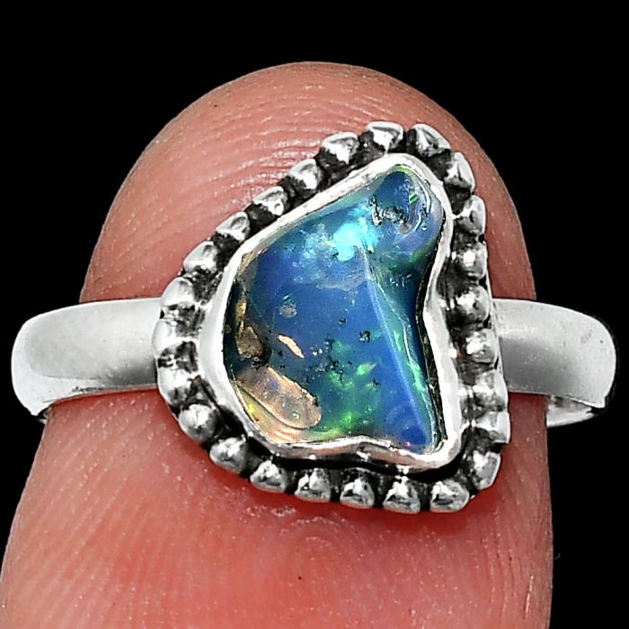 Ethiopian Opal Rough Ring size-7 SDR239604 R-1071, 7x9 mm