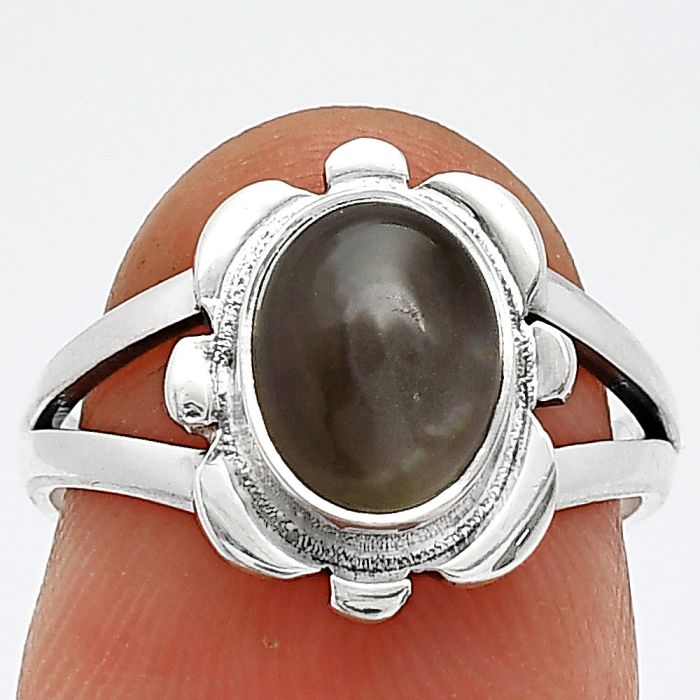 Gray Moonstone Ring size-6 SDR240144 R-1342, 7x9 mm