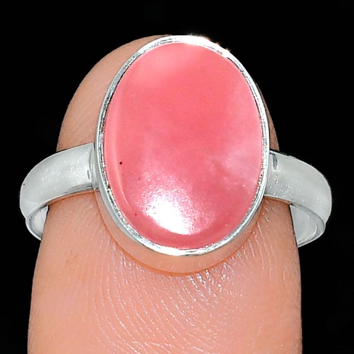 Guava Quartz Ring size-8 SDR240797 R-1001, 10x14 mm