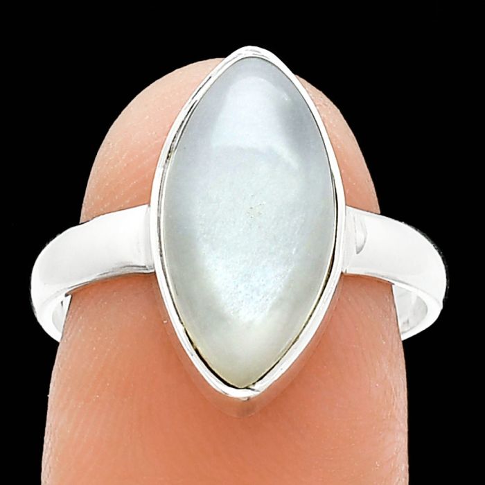 Srilankan Moonstone Ring size-8 SDR240859 R-1001, 8x16 mm