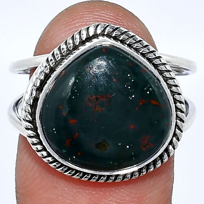 Blood Stone Ring size-8 SDR241132 R-1068, 14x14 mm