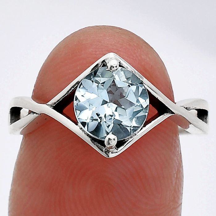 Sky Blue Topaz Ring size-7.5 SDR241299 R-1026, 7x7 mm