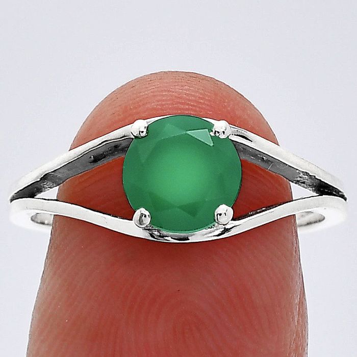 Green Onyx Ring size-7.5 SDR241376 R-1034, 7x7 mm