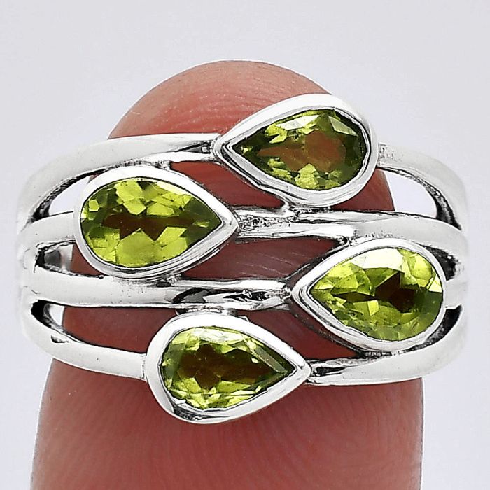 Peridot Ring size-8 SDR241600 R-1030, 4x6 mm