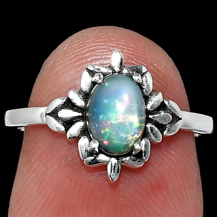 Ethiopian Opal Ring size-6 SDR241796 R-1721, 7x5 mm