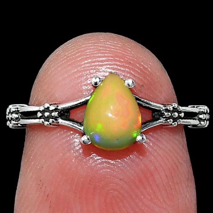 Ethiopian Opal Ring size-5 SDR241865 R-1720, 7x5 mm