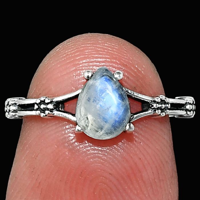 Rainbow Moonstone Ring size-5 SDR241869 R-1720, 7x5 mm