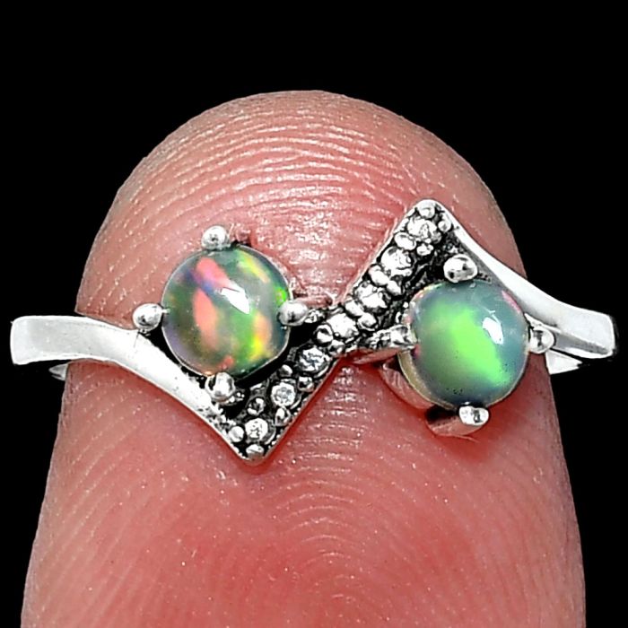 Ethiopian Opal Ring size-6 SDR241926 R-1184, 4x4 mm