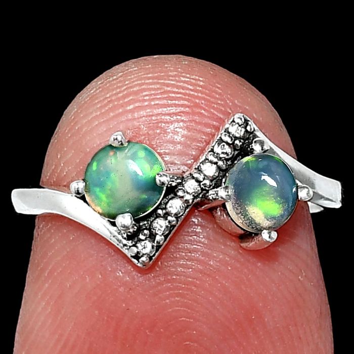 Ethiopian Opal Ring size-5 SDR241934 R-1184, 4x4 mm