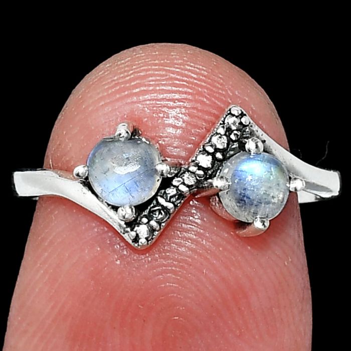 Rainbow Moonstone Ring size-6 SDR241945 R-1184, 4x4 mm