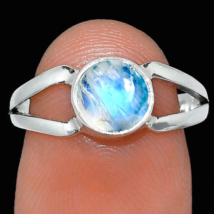 Rainbow Moonstone Ring size-8 SDR242125 R-1505, 7x7 mm