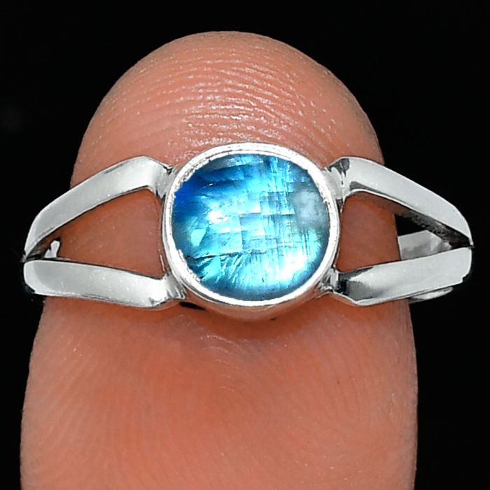 Rainbow Moonstone Ring size-8 SDR242127 R-1505, 7x7 mm