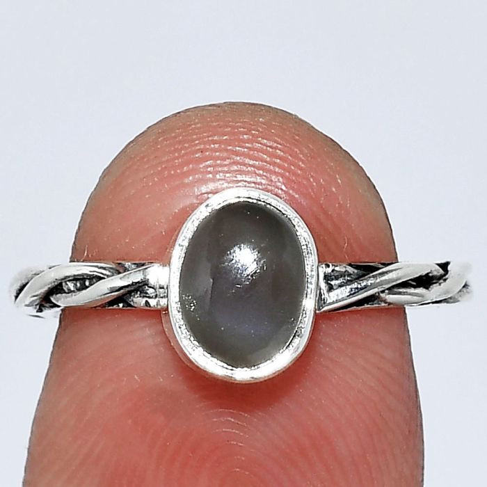 Gray Moonstone Ring size-6 SDR242177 R-1213, 5x7 mm