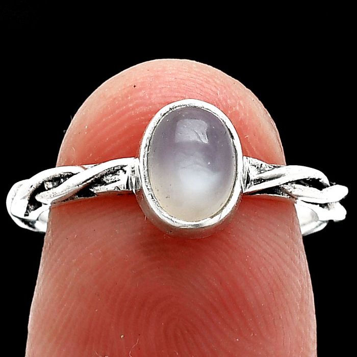 Srilankan Moonstone Ring size-6 SDR242209 R-1213, 5x7 mm