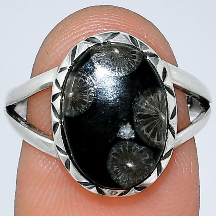 Black Flower Fossil Coral Ring size-8 SDR242336 R-1074, 10x14 mm