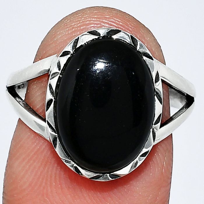 Black Onyx Ring size-8 SDR242369 R-1074, 10x14 mm