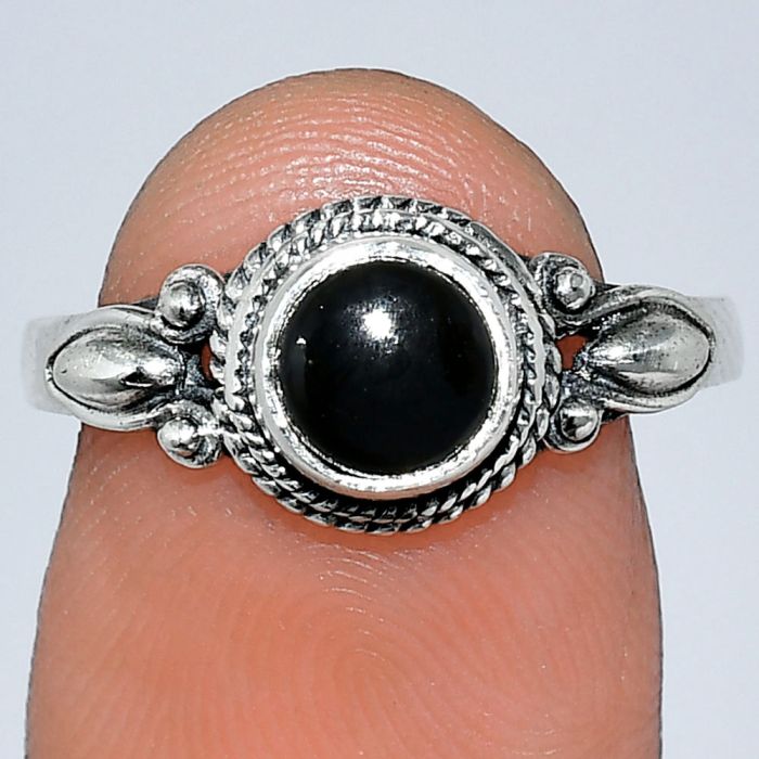 Black Onyx Ring size-8 SDR242502 R-1345, 6x6 mm