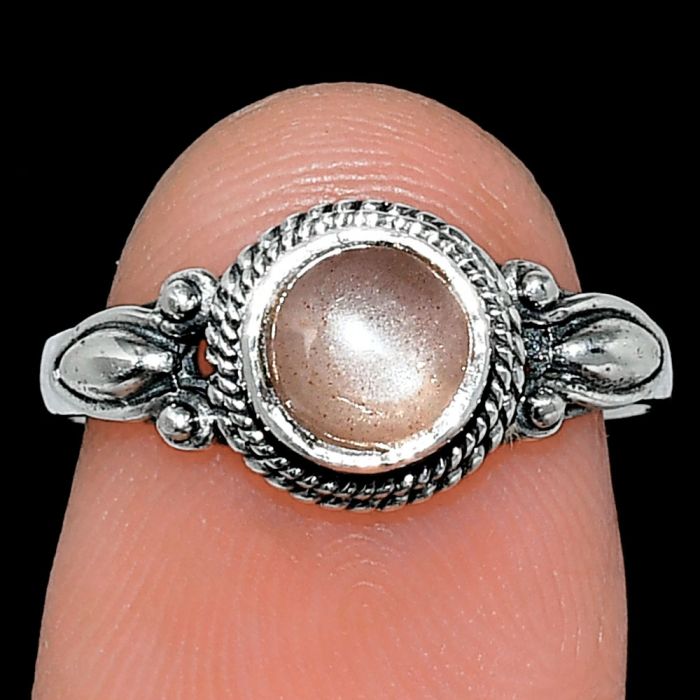 Peach Moonstone Ring size-7 SDR242506 R-1345, 6x6 mm