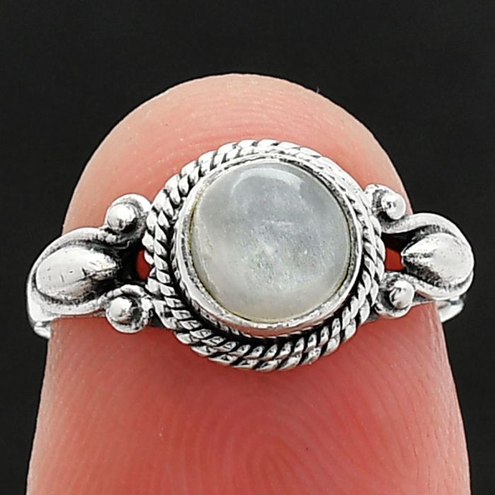 Srilankan Moonstone Ring size-5 SDR242508 R-1345, 6x6 mm