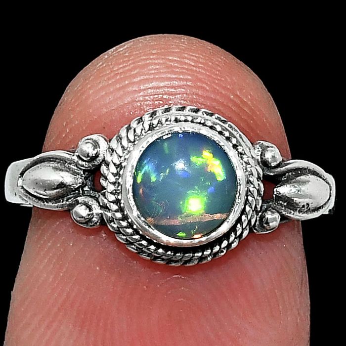 Ethiopian Opal Ring size-7 SDR242554 R-1345, 6x6 mm