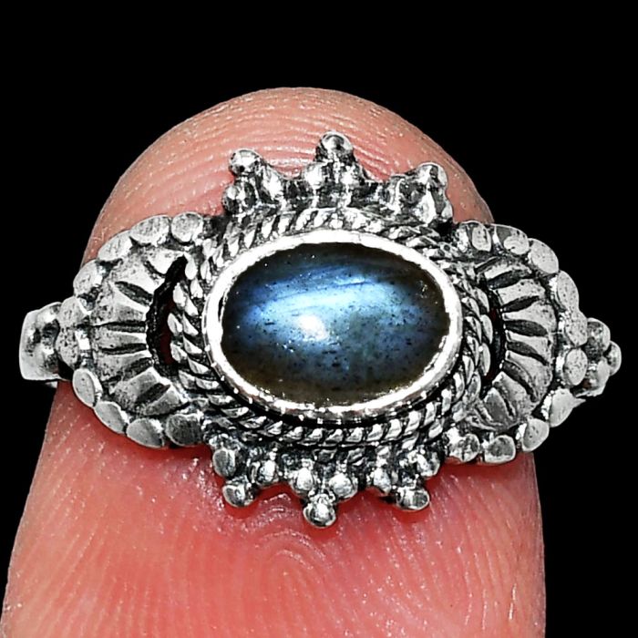 Blue Fire Labradorite Ring size-6.5 SDR242690 R-1726, 7x5 mm