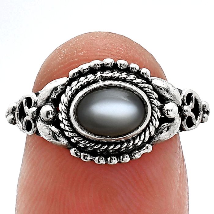 Gray Moonstone Ring size-7 SDR242765 R-1286, 7x5 mm