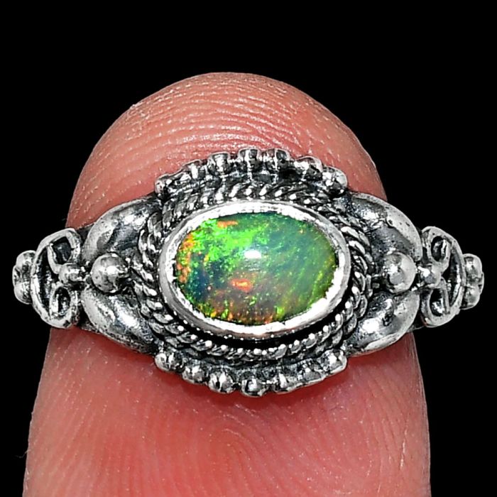 Ethiopian Opal Ring size-6 SDR242775 R-1286, 7x5 mm