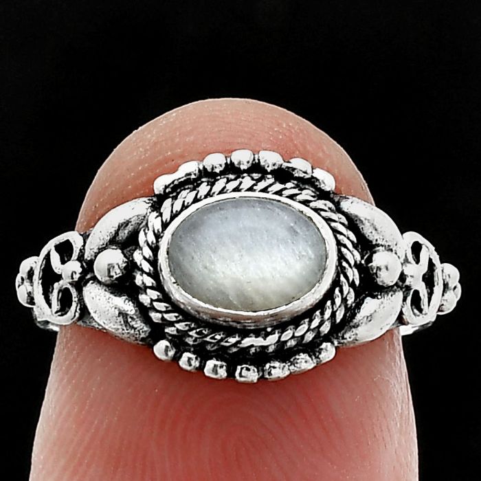 Gray Moonstone Ring size-6 SDR242811 R-1286, 7x5 mm