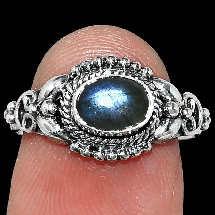 Blue Fire Labradorite Ring size-7 SDR242823 R-1286, 7x5 mm