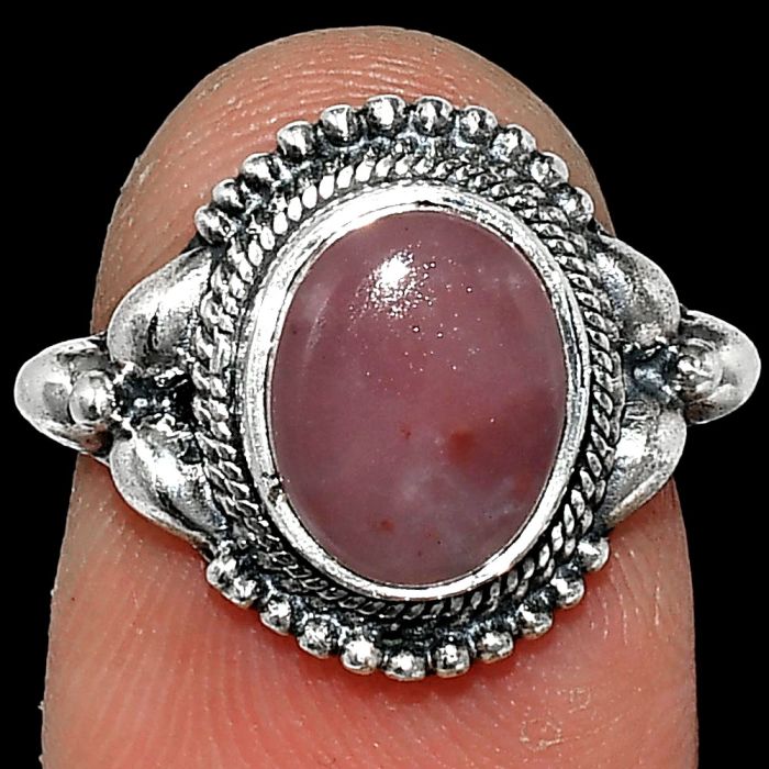 Guava Quartz Ring size-6 SDR242852 R-1286, 8x10 mm