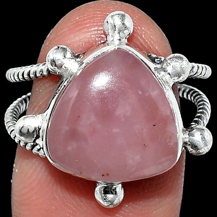 Guava Quartz Ring size-8.5 SDR242965 R-1268, 13x13 mm