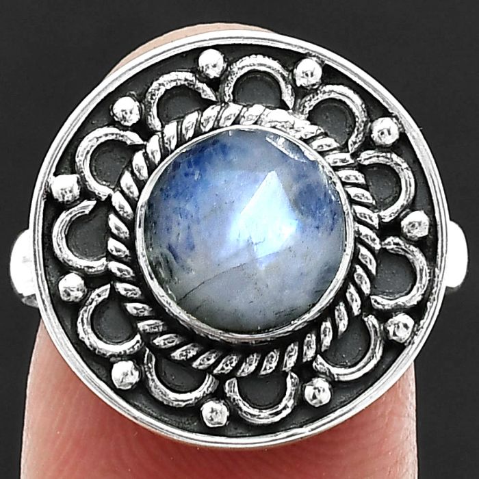 Rainbow Moonstone Checker Ring size-8 SDR243153 R-1256, 9x9 mm