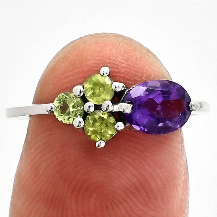 Amethyst and Peridot Ring size-7.5 SDR243422 R-1250, 7x5 mm