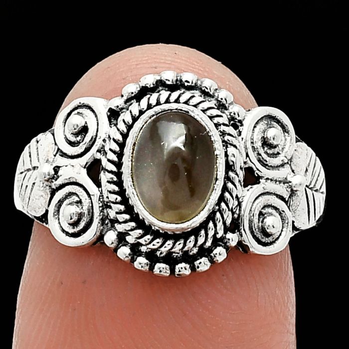 Gray Moonstone Ring size-8 SDR243612 R-1280, 7x5 mm