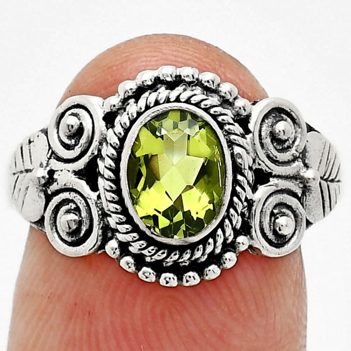 Peridot Ring size-8 SDR243659 R-1280, 7x5 mm