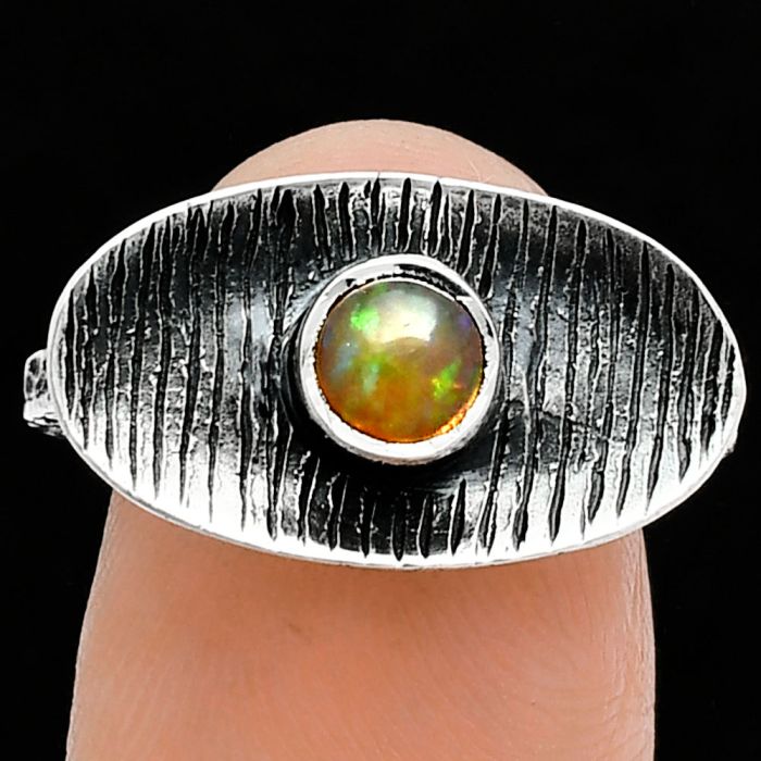 Ethiopian Opal Ring size-7.5 SDR244280 R-1573, 5x5 mm