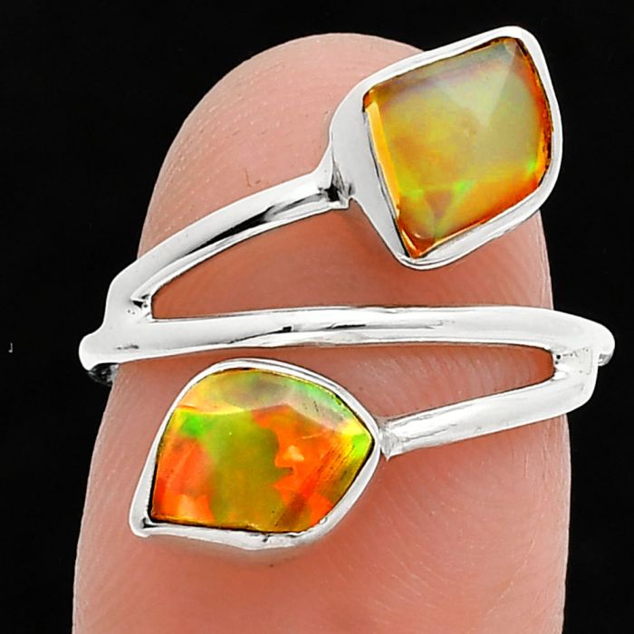 Ethiopian Opal Rough Ring size-6 SDR244508 R-1169, 6x8 mm