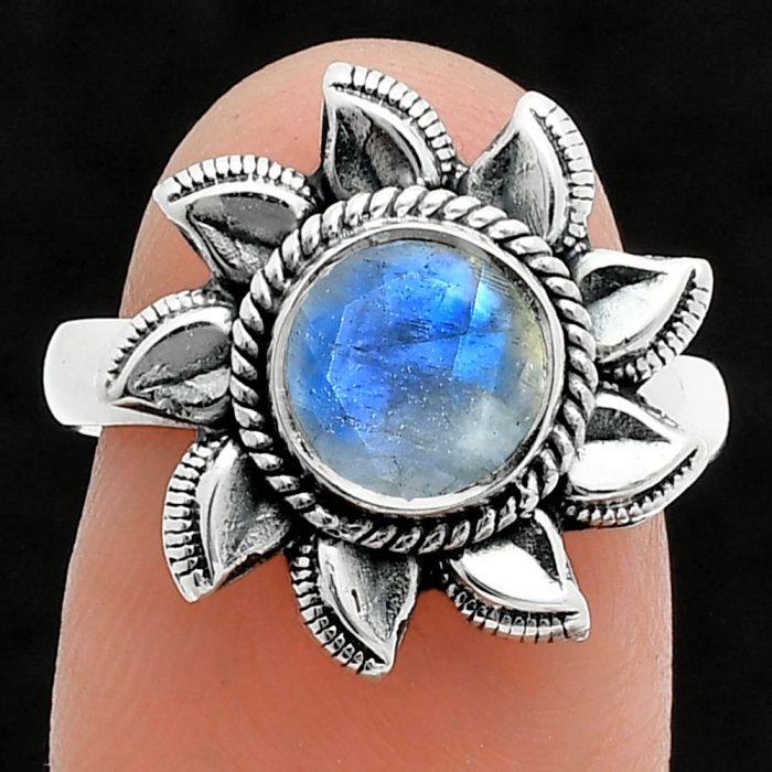 Sun - Faceted Rainbow Moonstone Ring size-7 SDR244777 R-1617, 7x7 mm