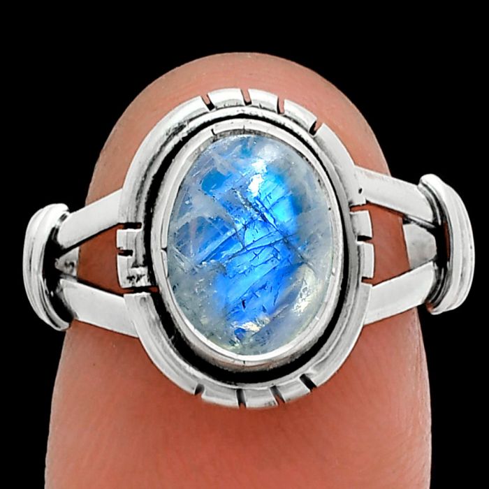 Rainbow Moonstone Ring size-7.5 SDR244950 R-1533, 8x10 mm