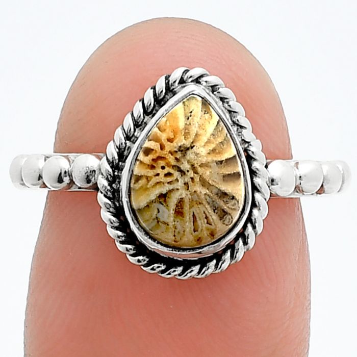 Flower Fossil Coral Ring size-6.5 SDR245166 R-1252, 7x10 mm