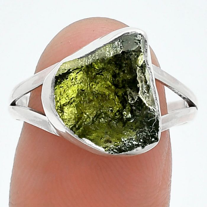 Genuine Czech Moldavite Rough Ring size-8.5 SDR245257 R-1002, 11x12 mm