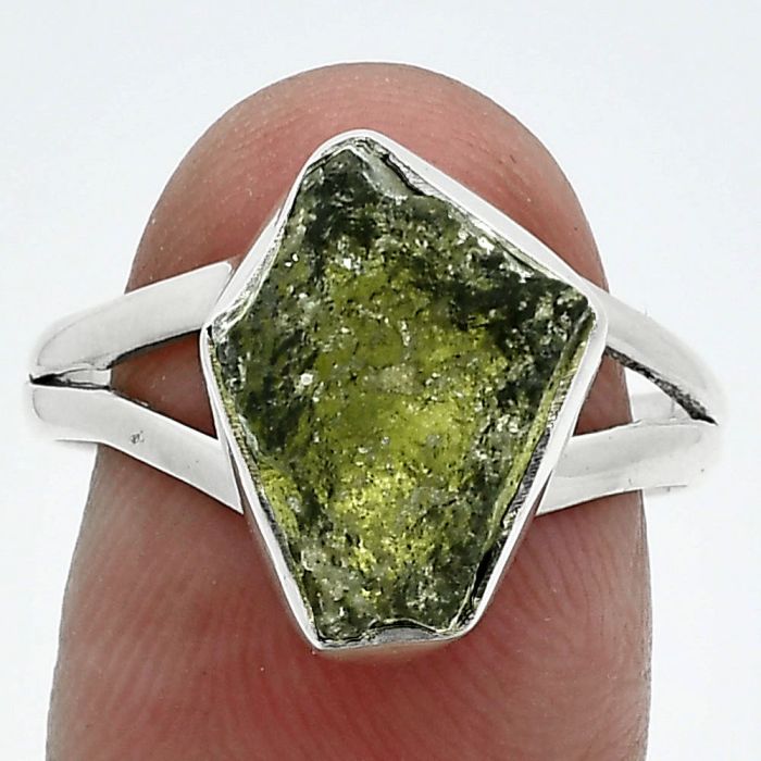 Genuine Czech Moldavite Rough Ring size-8.5 SDR245304 R-1002, 10x14 mm