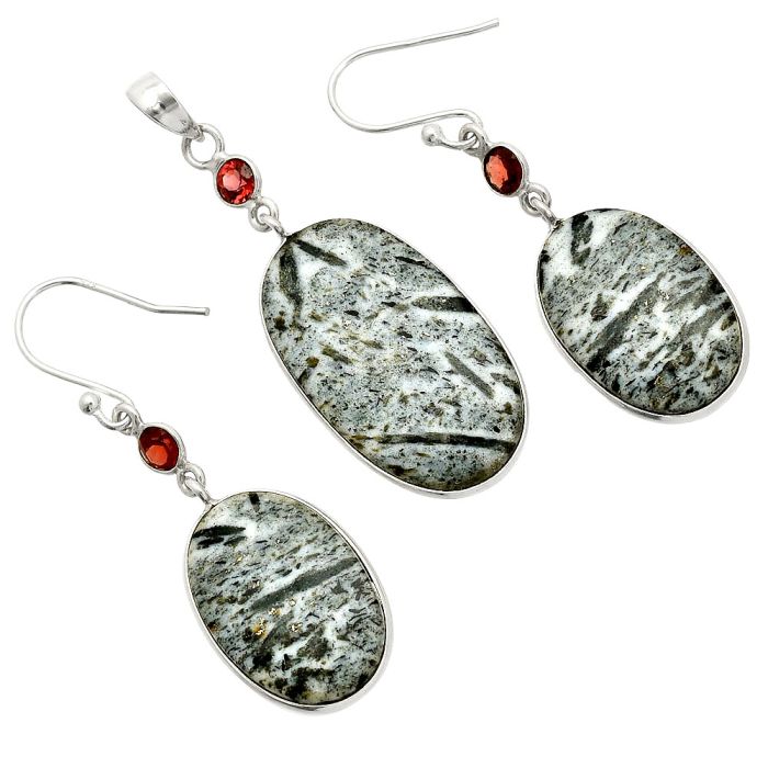 Hornblende and Garnet Pendant Earrings Set SDT03335 T-1010, 15x27 mm